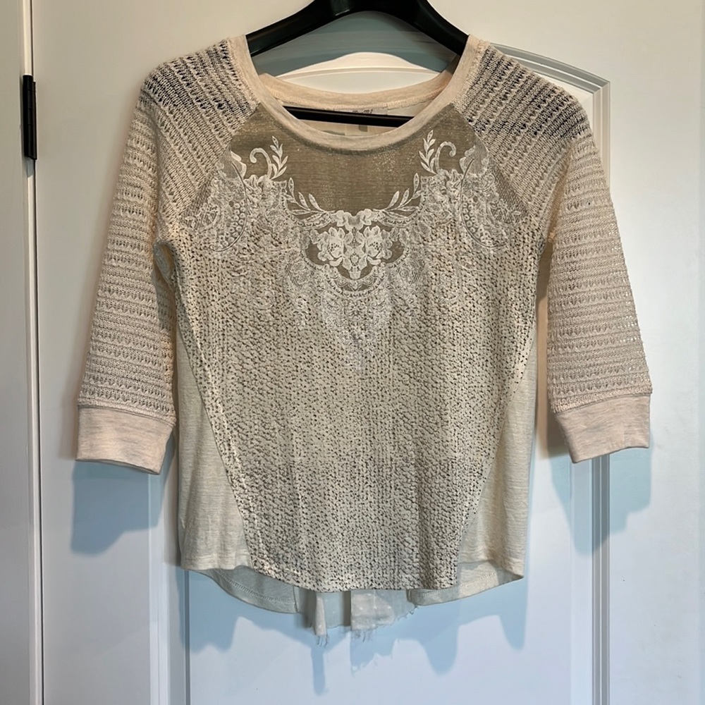 White, long sleeve, U-Neck blouse